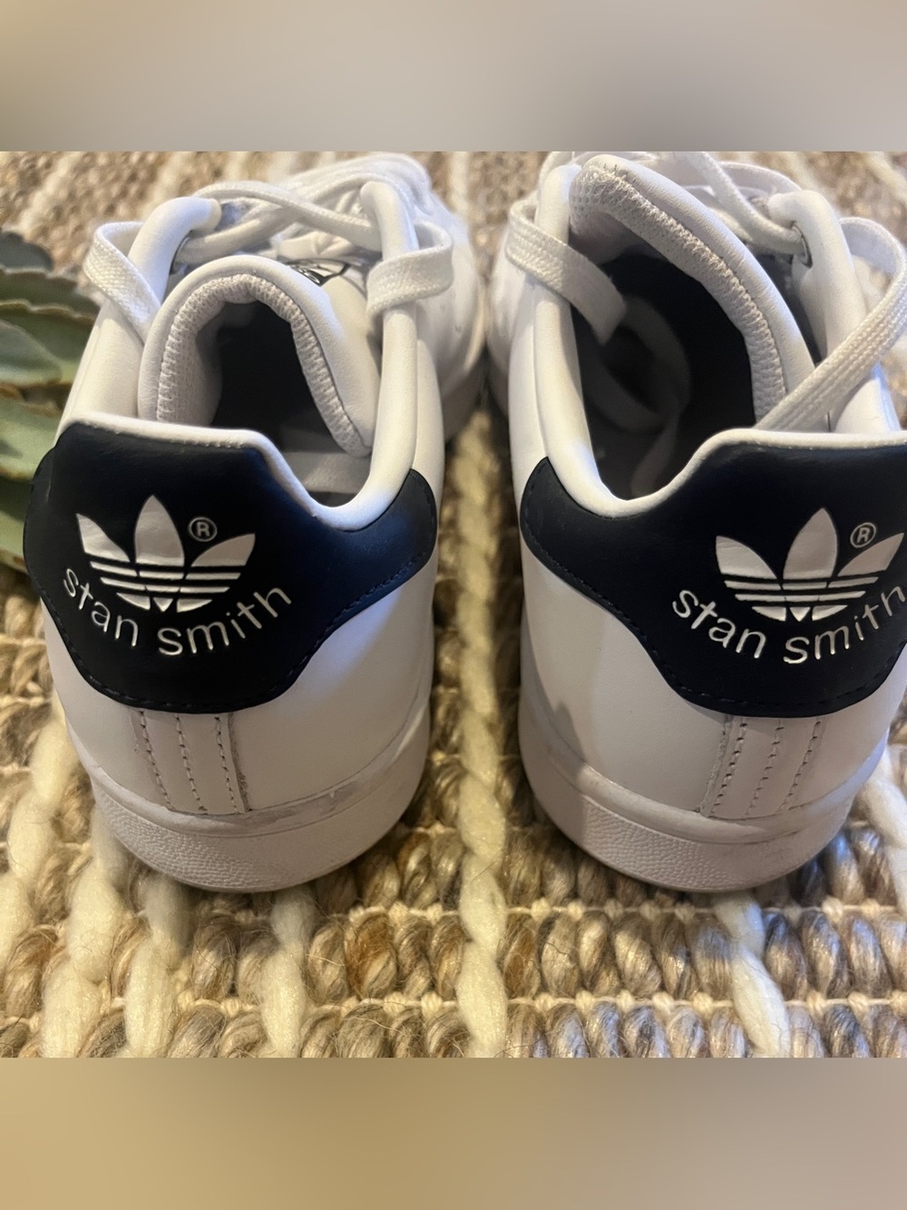 Stan Smith Adidas Women’s 7.5 Sneakers Shoes White Navy Blue Worn Once